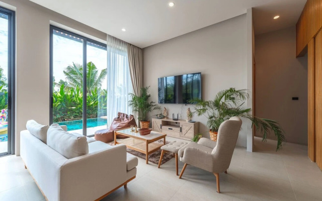Modern 2-Level Pool Villa Long One A5