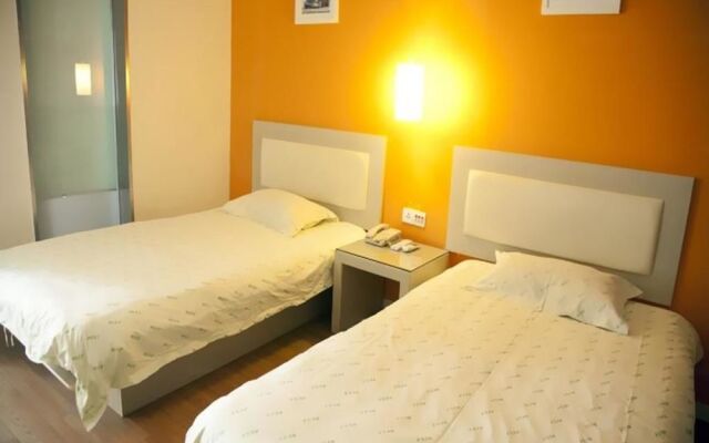 Suez Bus Hotel