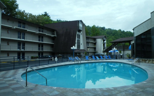 Sidney James Mountain Lodge