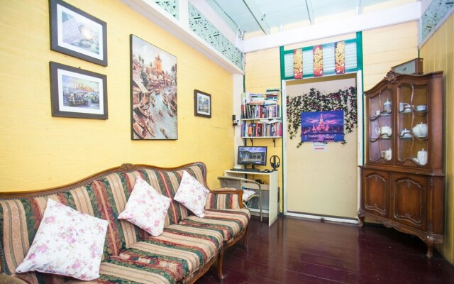 Laksameenarai Guesthouse - Hostel