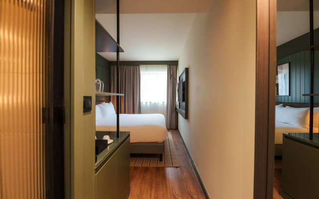 The Honest Budapest by Chic & Basic