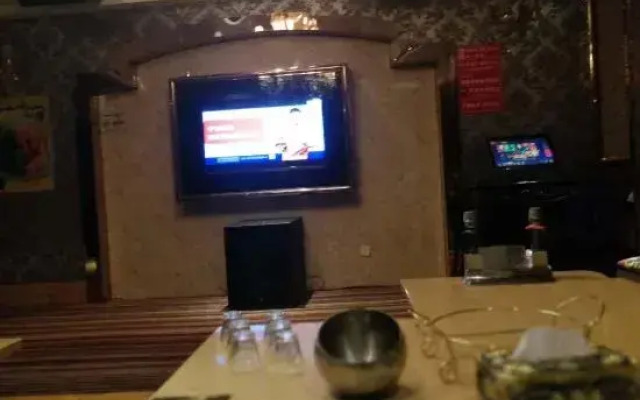 Joy Wanjia Hotel (Wuyi Mould City Jiayuan Plaza)