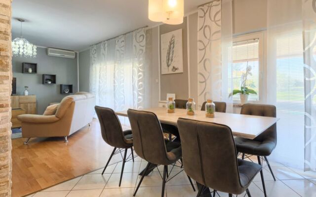 House Dani Pleurtuit