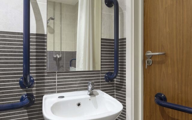 Ramada Birmingham Oldbury M5 J2