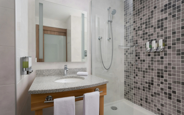 Отель Hampton by Hilton Astana Triumphal Arch