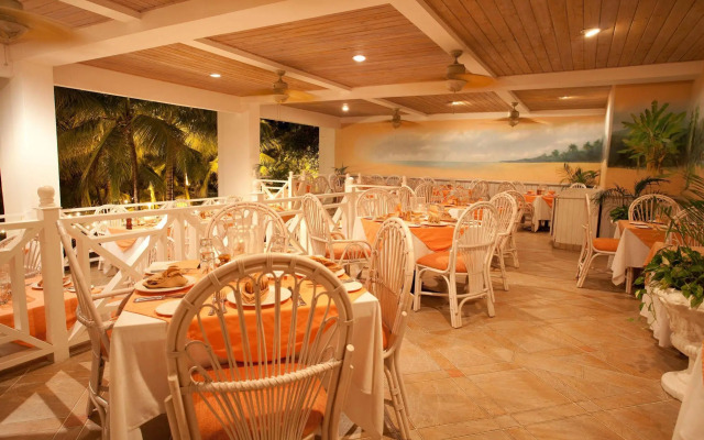 Coco Reef Resort and Spa