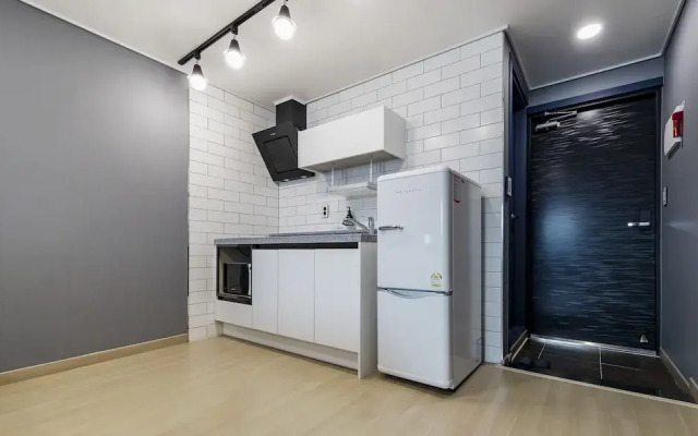 Yeosuya Hostel & Pension