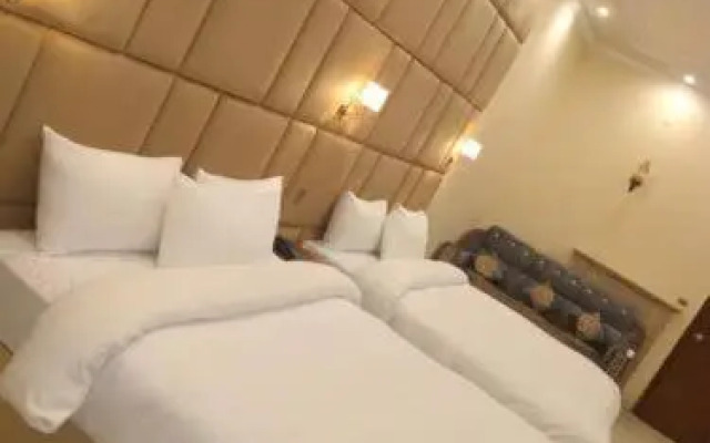 Hotel Elegant Near Airport Agha Khan Karachi Expo Center