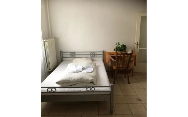 City Hotel-Garni