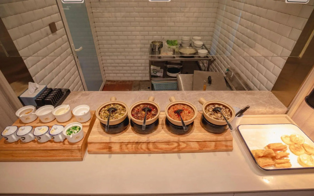 Hanting Express Chengdu Longqunyi