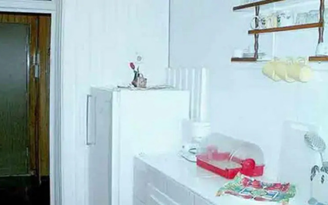 Maris Apartments