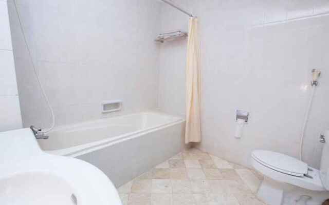 Bandar Narita Hotel