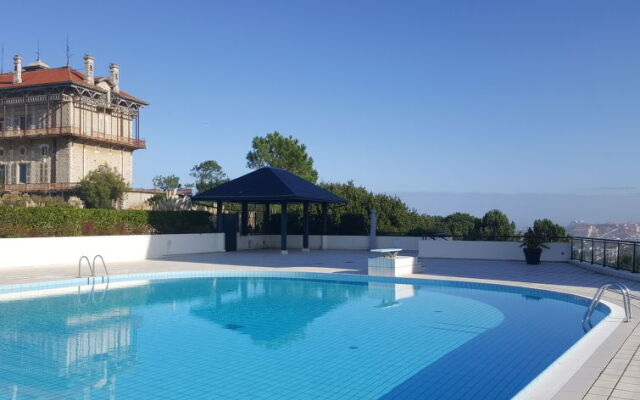 Le Palais de la Roseraie