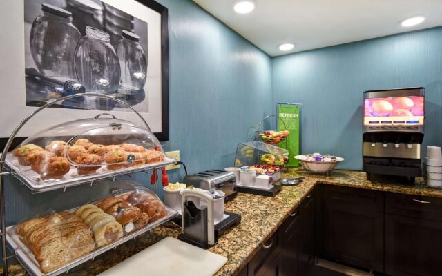 Comfort Inn & Suites Mt. Holly - Westampton