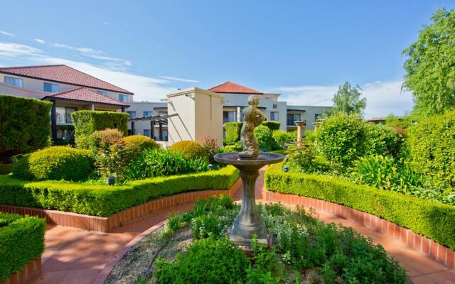 Accommodate Canberra - Griffin