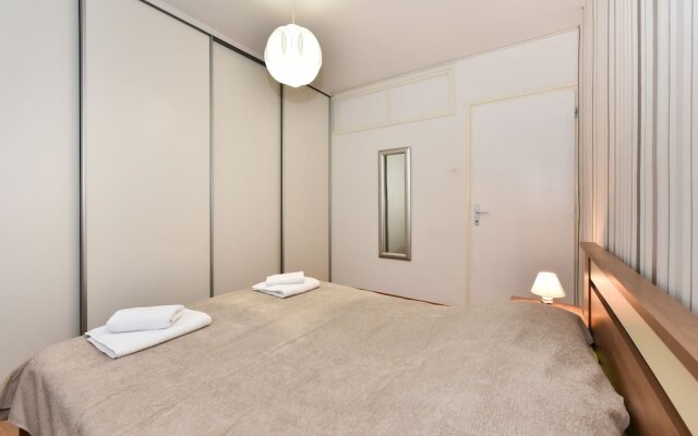 Apartment Purple Summer City