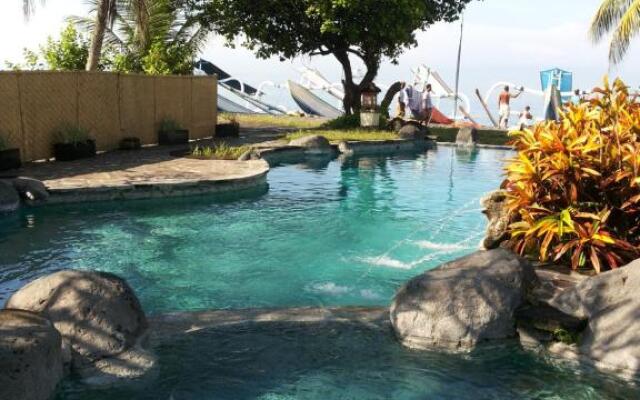 Abalone Resort