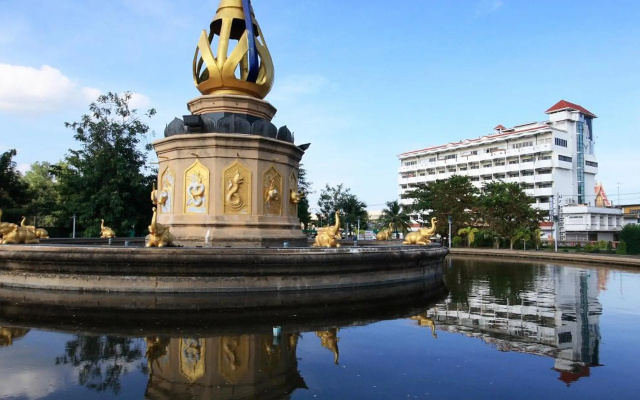 Chakungrao Riverview Hotel