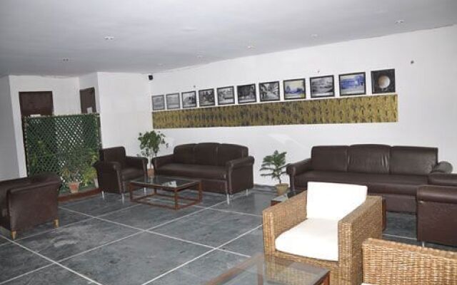 Hotel Sarthak Palace