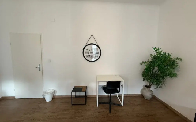 Smart 2BR Apt Close to Westbahnhof