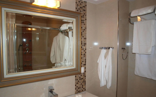 Athens Family Apartments