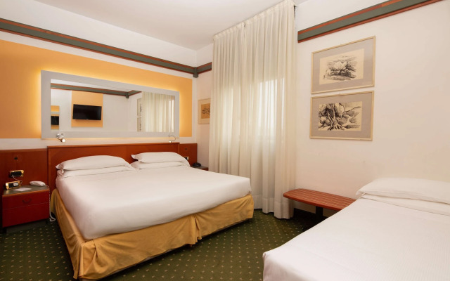 Jet Hotel, Sure Hotel Collection by Best Western