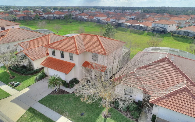 South Facing: Green Views & Gated Facilities
