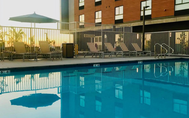 Ayres Hotel San Diego South - Chula Vista