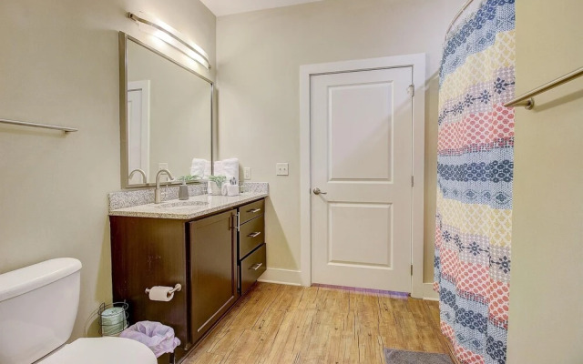 Frontdesk - Mezzo 1 Southpark Apts Charlotte, NC