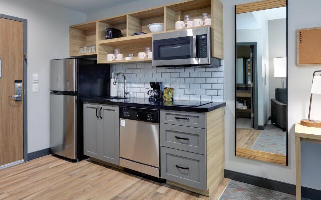 Candlewood Suites DFW West - Hurst by IHG