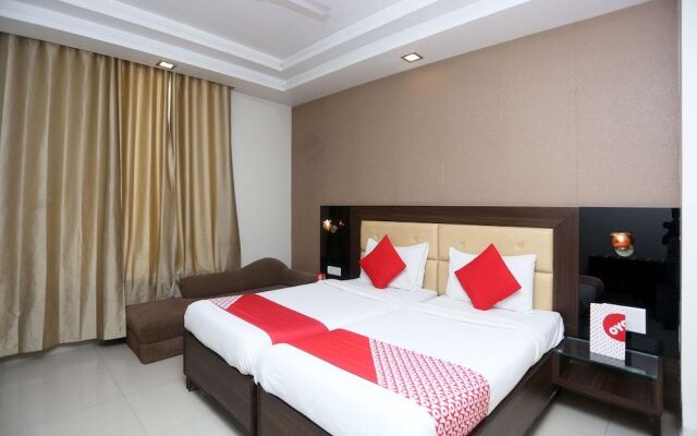 OYO 768 Hotel The Light House