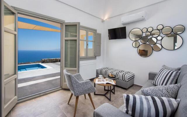Theano Cave Suites & Villas