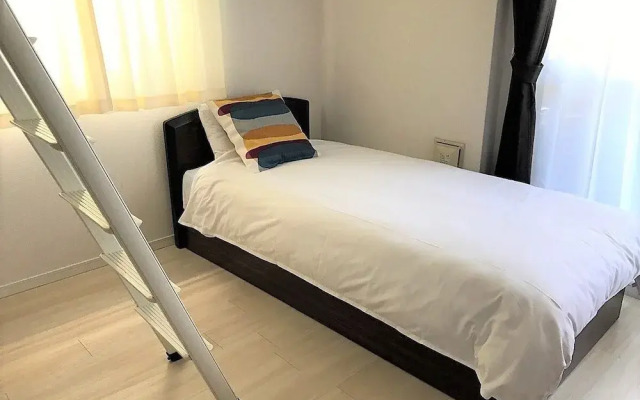 Ocean Partners Rebanga Namba Apartment
