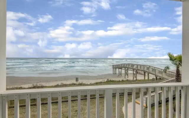 Seascape 2111 2 Bedroom Condo by RedAwning