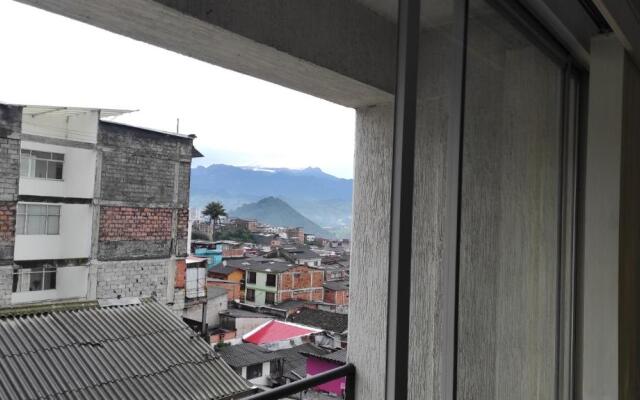 Apartamento Cómodo, Iluminado Y Central En Manizales