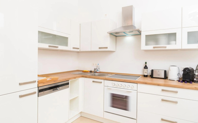 De Luxe Suite Staatsoper by ichbucheAT