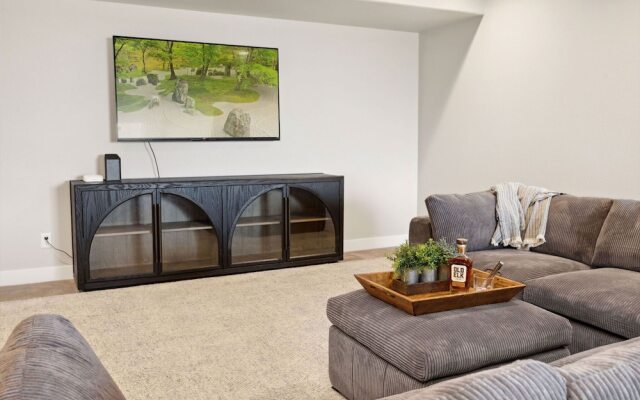 Upscale Waterfront Estate With Mountain Sunset Views