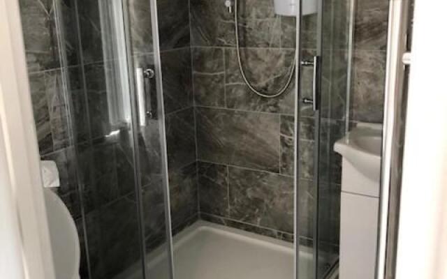 Luxury Lavish Studio Apartments LE1