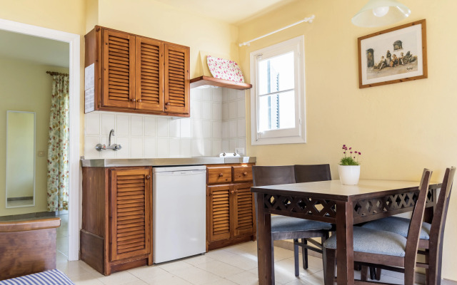 Apartamentos Las Brisas I & II