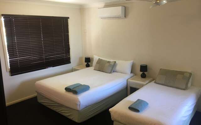 Across Country Motel and Serviced Apartments