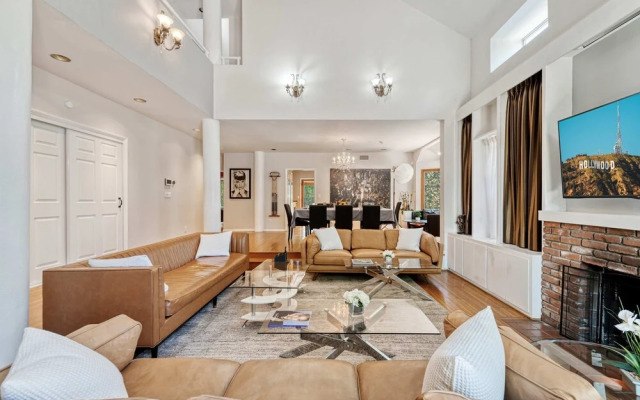 NEW - 1 Location-family-5br-yard-gym-parking