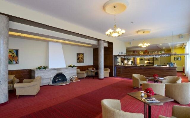 Hunguest Grandhotel Galya****