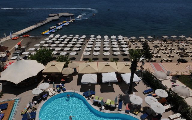 Sunrise Hotel