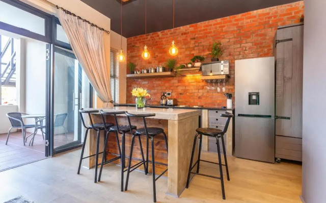 10 Oyster Walk