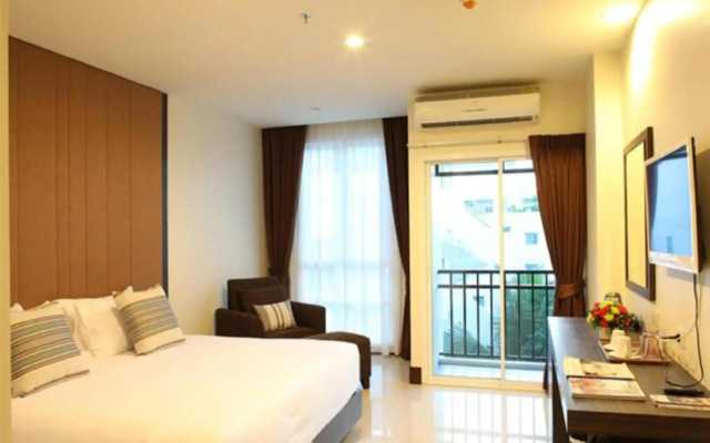 Crystal Suites Suvarnabhumi Airport