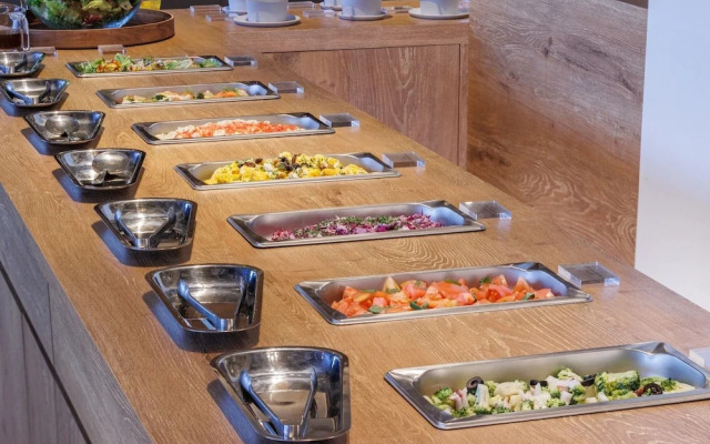 Jr West Group Via Inn Prime Osaka Kyobashi