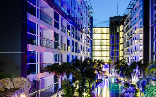 Azure Hotel Pattaya