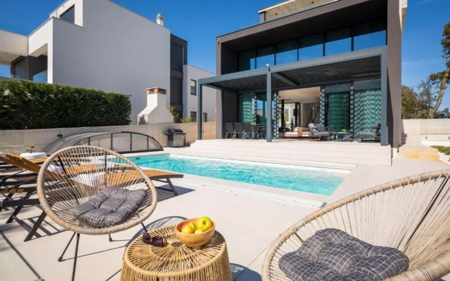 Villa Acacia