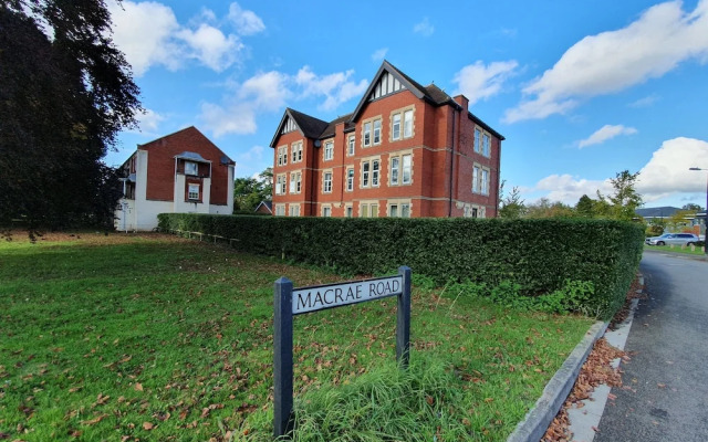 Stylish 3 Bed Apartment in Bristol