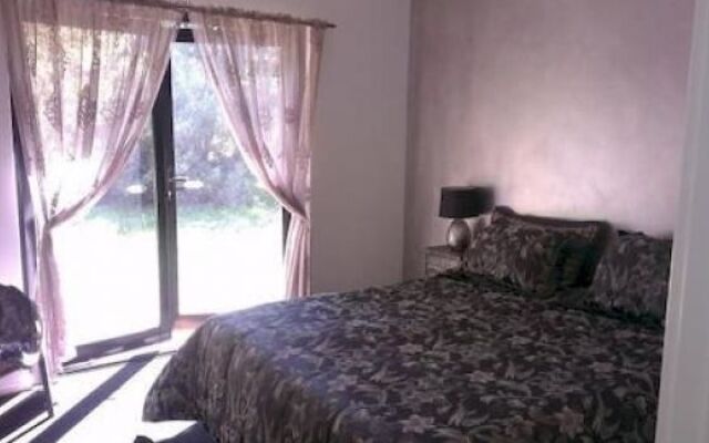 The Vines Avenue Guesthouse